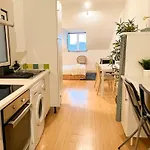 Madragoa Charm & Comfort Daire Lisboa