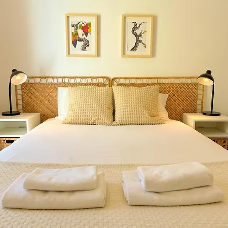 Daire Madragoa Charm & Comfort *